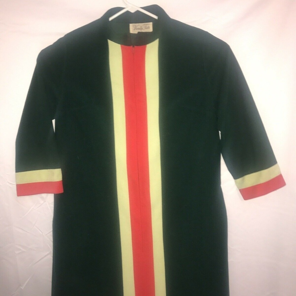 Vanity Fair woman size 14 Velour Full Zip Vintage